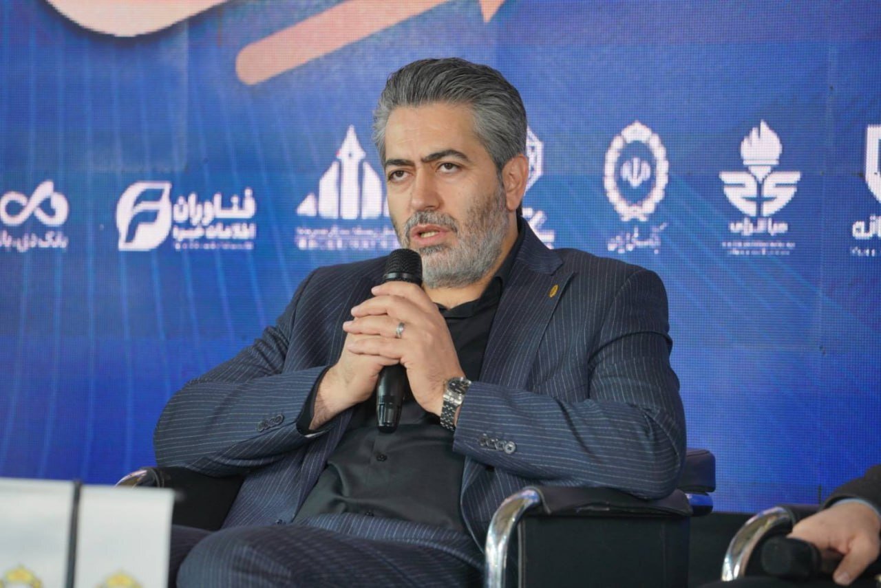 همه از خدمات بانک ملی استفاده میکنند، فقط کسی نمیداند!